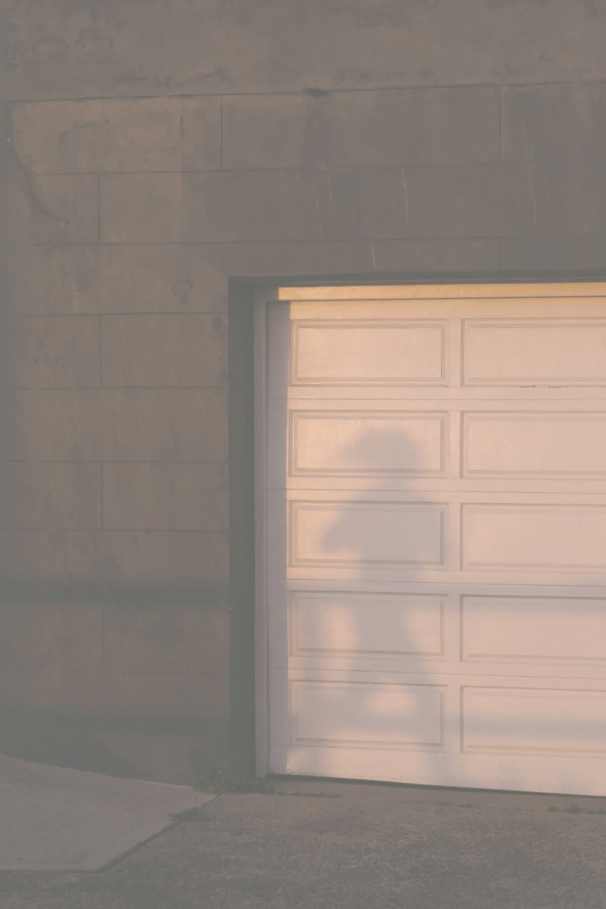 Closed garage door with even panel lines